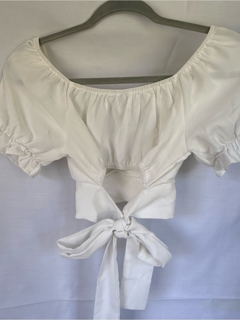 Report Collection White Off-Shoulder Tie-Back Crop Top